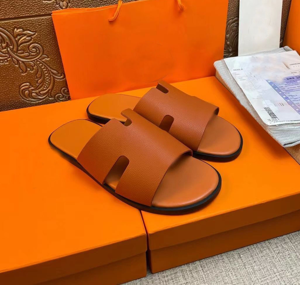 Summer men slipper slide sandal beach flats slip on Izmir genuine leather rubber sole mens casual flats Luxury brand design with box size 38-46
Summer men slipper slide sandal beach flats slip on Izmir genuine leather rubber sole mens casual flats Luxury brand design with box size 38-46