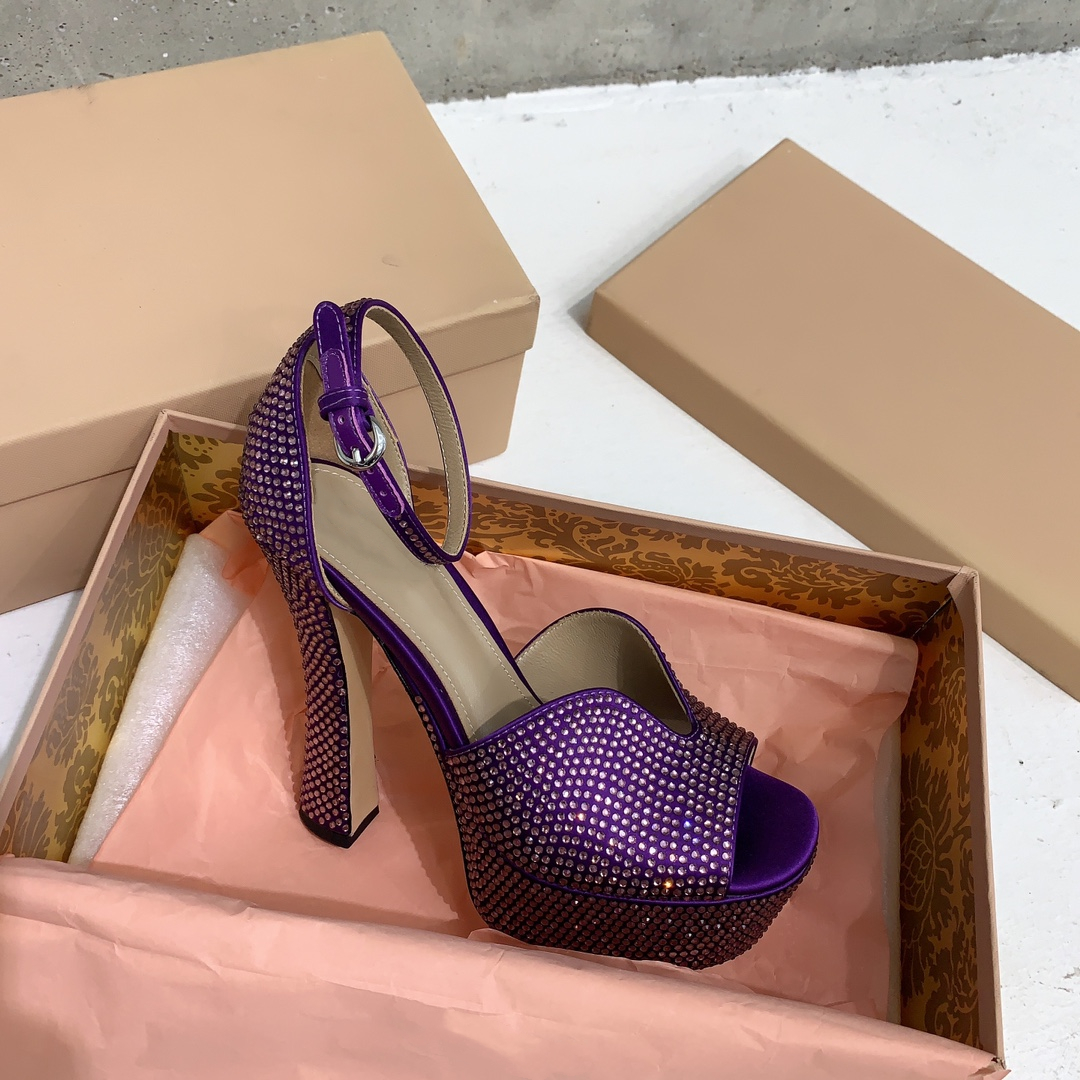top quality Casual Shoes Luxury Designer Women Paty Dress Fashion Silk Genuine Leather Pumps Crystal Super High Heels Sandals Flat Platform Woman Zapatillas Mujer, As show
top quality Casual Shoes Luxury Designer Women Paty Dress Fashion Silk Genuine Leather Pumps Crystal Super High Heels Sandals Flat Platform Woman Zapatillas Mujer, As show
