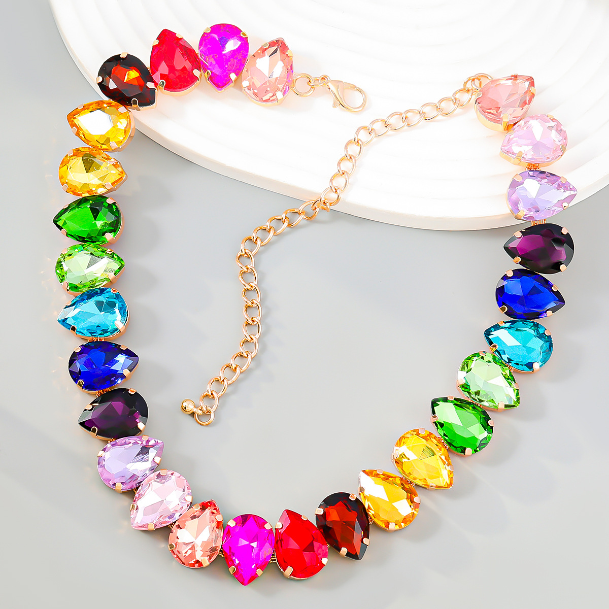 Luxury Crystal Rhinestone Choker Fashion Water Drop Design Artificial Diamond Necklaces with Silver Gold Link Chain Exaggerated Party Jewelry for Women Girls Gift
Luxury Crystal Rhinestone Choker Fashion Water Drop Design Artificial Diamond Necklaces with Silver Gold Link Chain Exaggerated Party Jewelry for Women Girls Gift