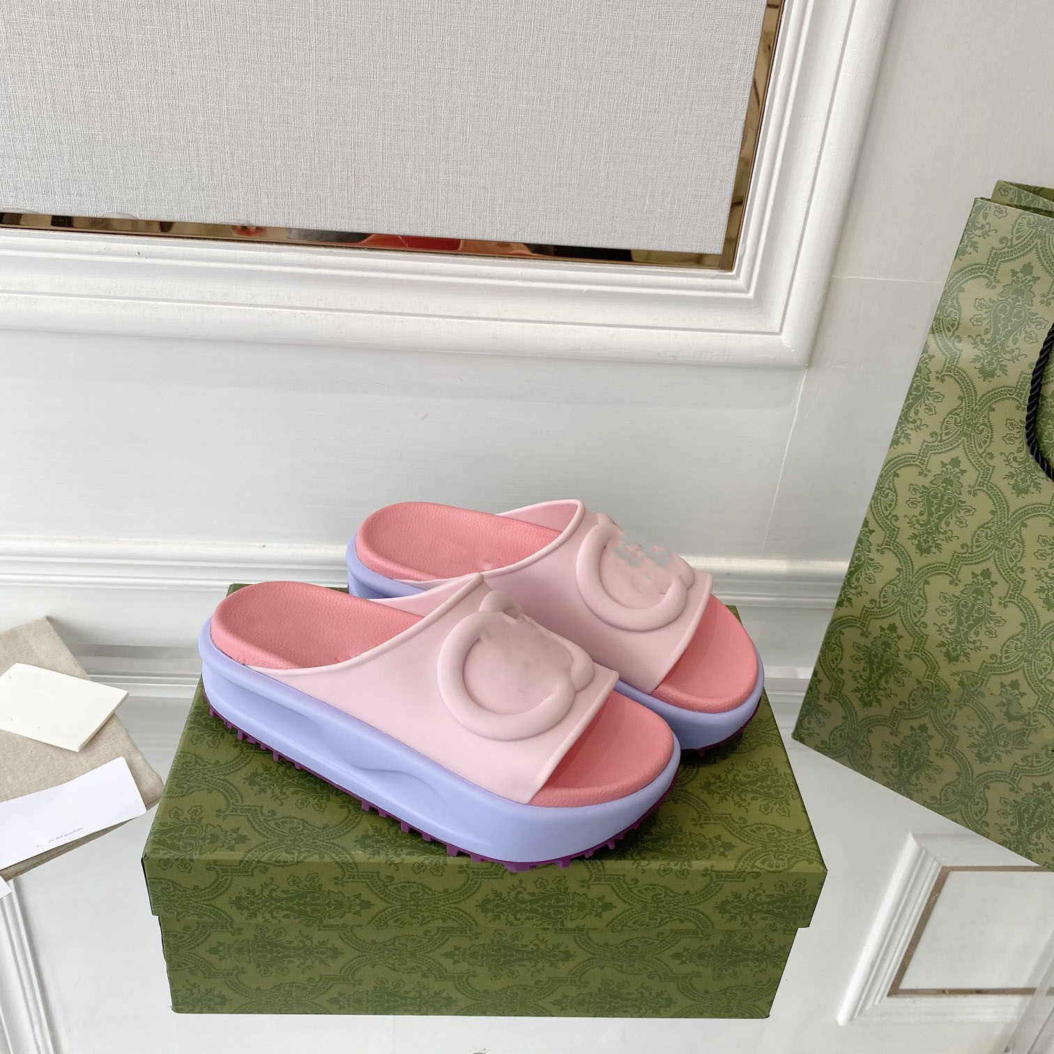 2023 '10-15 days Delivered' Slipper Designer Sandal Lady Slides platform wedge rainbows summer slippers for fashion ladies Rubber Beach shoe, Blue
2023 '10-15 days Delivered' Slipper Designer Sandal Lady Slides platform wedge rainbows summer slippers for fashion ladies Rubber Beach shoe, Blue
