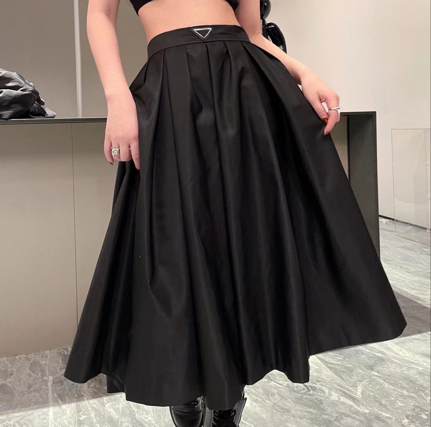 Skirts Designer Womens Dress Fashion Dresses Summer Super Skirt Pants Party Skirts Black Size -l
Skirts Designer Womens Dress Fashion Dresses Summer Super Skirt Pants Party Skirts Black Size -l
