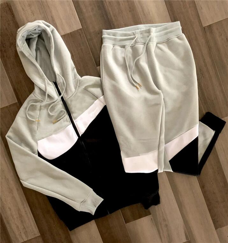 Mens Tracksuits Designer Hooded logo print Casual Leisure Fashion Streetwear Pullover Sweatshirt long sleeves coat and pants casual training sporty clothing, Customize
Mens Tracksuits Designer Hooded logo print Casual Leisure Fashion Streetwear Pullover Sweatshirt long sleeves coat and pants casual training sporty clothing, Customize