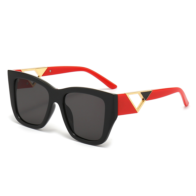 glasses men shades designer designer sunglasses for women fashion style protects UV400 lens Original Eyeglasses generous avant garde style mens and womens outdoor
glasses men shades designer designer sunglasses for women fashion style protects UV400 lens Original Eyeglasses generous avant garde style mens and womens outdoor
