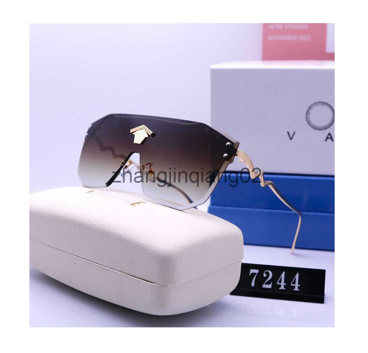 Designer Versage Sunglass For Men And Women Cycle Luxurious Casual Fashion Sport Polarize Sunglasses New Trend Leisure Anti UV Rimless Sun Glasses
Designer Versage Sunglass For Men And Women Cycle Luxurious Casual Fashion Sport Polarize Sunglasses New Trend Leisure Anti UV Rimless Sun Glasses