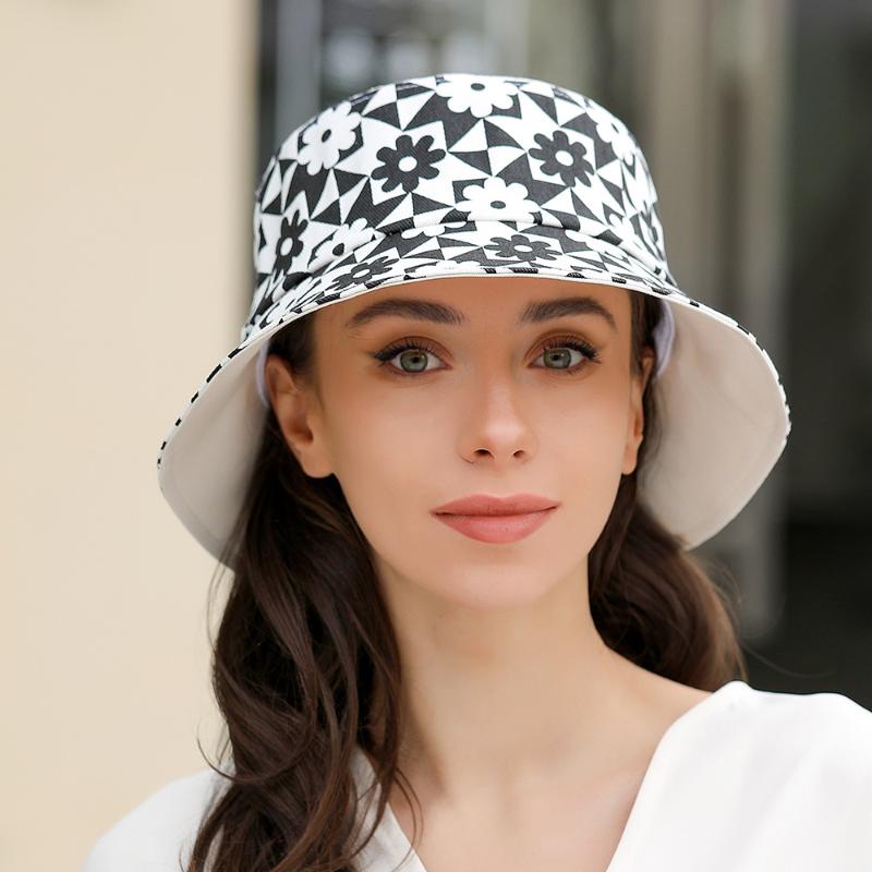 Berets Floral Print Cotton Bucket Hats Women Summer Sunscreen Panama Hat Men Sunbonnet Fedoras Outdoor Fisherman Beach CapBerets, M234-4
Berets Floral Print Cotton Bucket Hats Women Summer Sunscreen Panama Hat Men Sunbonnet Fedoras Outdoor Fisherman Beach CapBerets, M234-4
