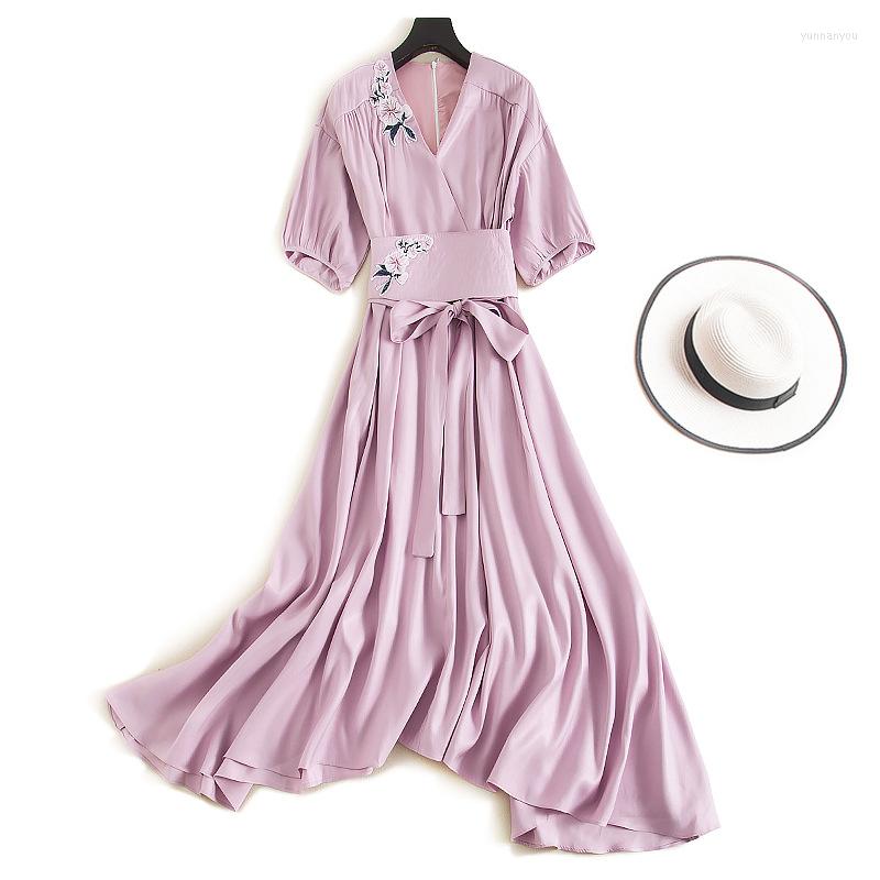 Party Dresses 2023 Summer Women Floral Embroidery Belt Vintage Slim V-neck Asymmetrical Puff Sleeve Midi Dress JC321, Pink
Party Dresses 2023 Summer Women Floral Embroidery Belt Vintage Slim V-neck Asymmetrical Puff Sleeve Midi Dress JC321, Pink