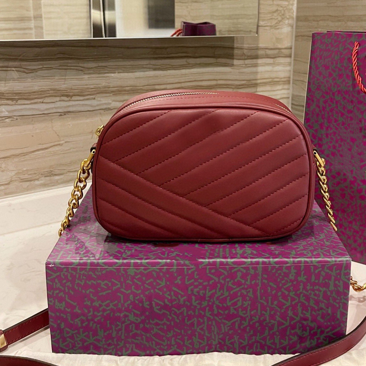 Camera bag chains Bags totes 2023 Luxury Designer Brand Fashion Shoulder Handbags Quality Women Thread Flap Bag Clutch Cross body totes Artwork wallets, Army green
Camera bag chains Bags totes 2023 Luxury Designer Brand Fashion Shoulder Handbags Quality Women Thread Flap Bag Clutch Cross body totes Artwork wallets, Army green