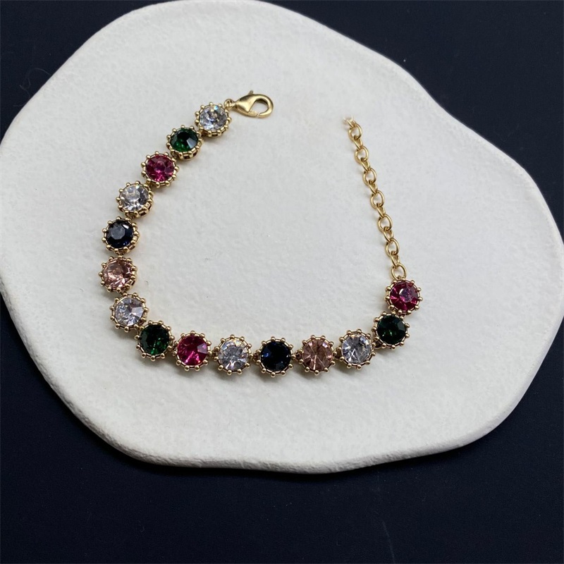 Designers men charms bracelet hip hop fine cjeweler for teen girls aesthetic classical crystal gold plated rhinestone heart flower metal letter charm bracelets E23
Designers men charms bracelet hip hop fine cjeweler for teen girls aesthetic classical crystal gold plated rhinestone heart flower metal letter charm bracelets E23
