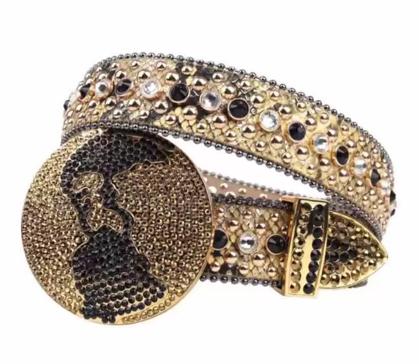 2023 Designer Bb Belt Simon Belts for Owen Men Women Fashion Shiny KOR Diamond Belt Gold BIG Rhinestones Multicolour, With logo bb simon
2023 Designer Bb Belt Simon Belts for Owen Men Women Fashion Shiny KOR Diamond Belt Gold BIG Rhinestones Multicolour, With logo bb simon