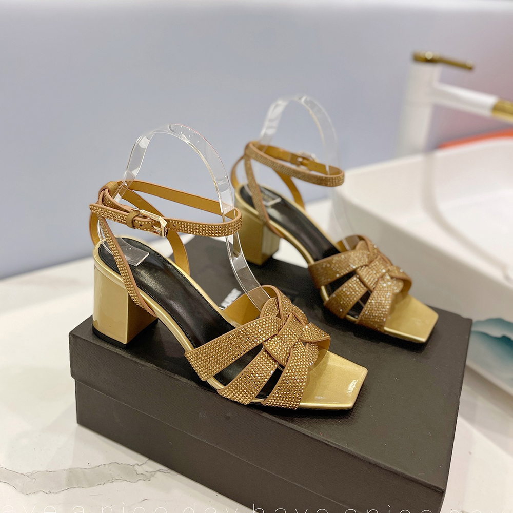 New fashion crystal embellished Sandals Ankle Strap chunky Heel women's shoes shiny woven high heel square toe sandals Factory Footwear34-42, Red
New fashion crystal embellished Sandals Ankle Strap chunky Heel women's shoes shiny woven high heel square toe sandals Factory Footwear34-42, Red