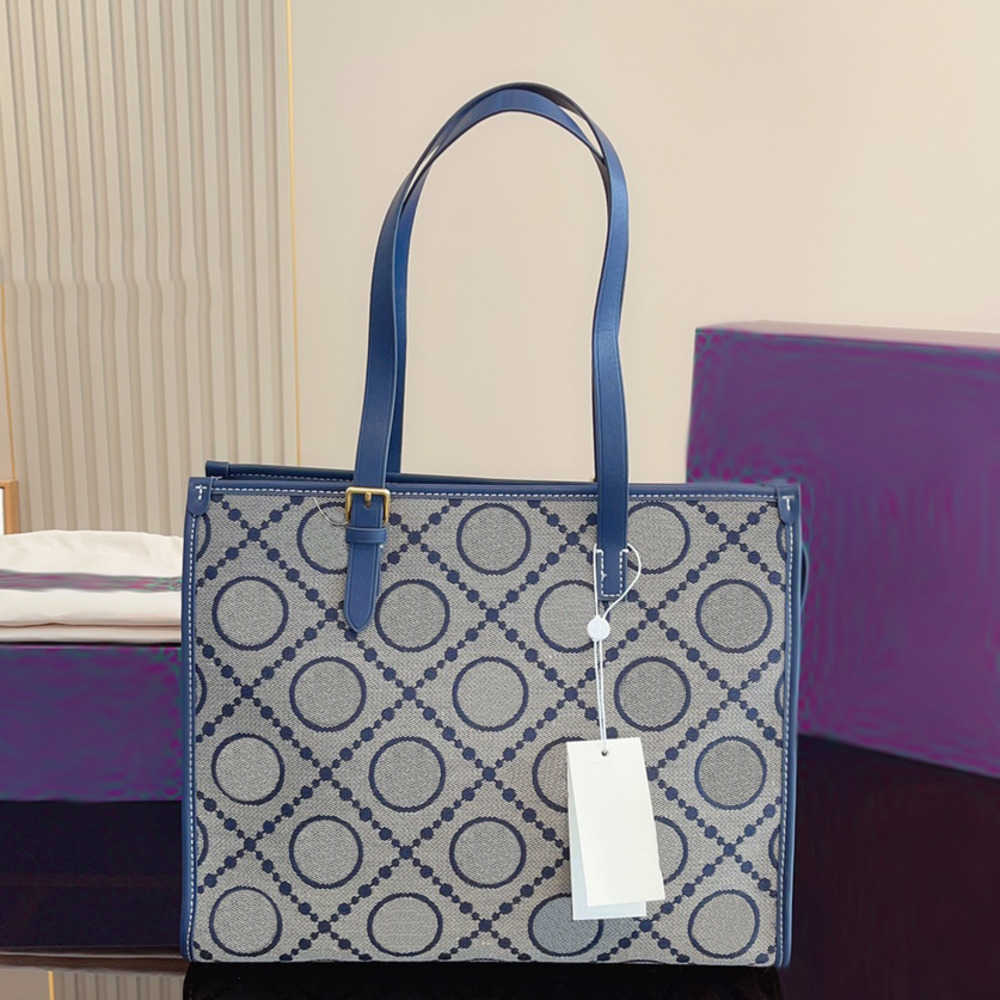 tote bag designer bag luxurys handbags women fashion weekend bags Trend Large Shopping Shoulder Purse lady canvas totes bags, Tah01 32x13x26cm
tote bag designer bag luxurys handbags women fashion weekend bags Trend Large Shopping Shoulder Purse lady canvas totes bags, Tah01 32x13x26cm