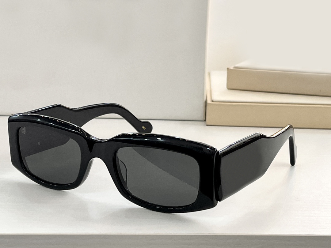 0017 Rectangle Black Chunky Sunglasses for Women Shades Designers Sunglasses UV400 Eyewear with Box
0017 Rectangle Black Chunky Sunglasses for Women Shades Designers Sunglasses UV400 Eyewear with Box