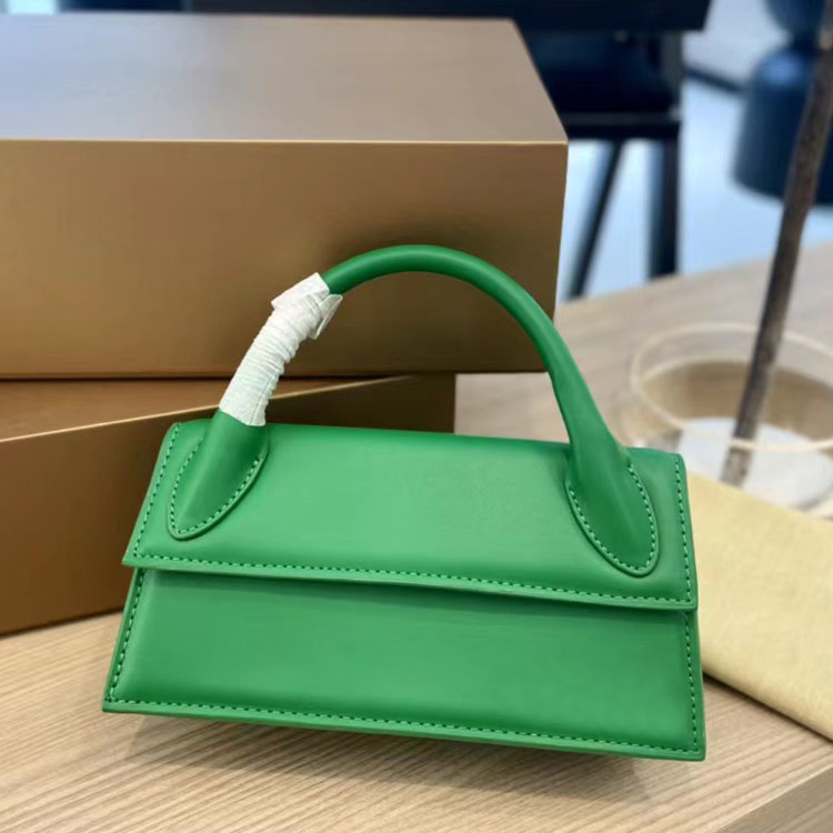 Women Designer handbag Baguette bags MINI bags ladies shoulder crossbody bag with long strap size 22cm small tote, White
Women Designer handbag Baguette bags MINI bags ladies shoulder crossbody bag with long strap size 22cm small tote, White
