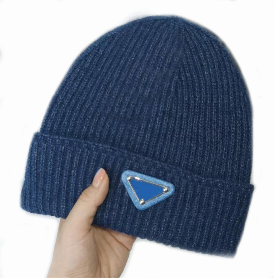 Mens designer winter knitted caps with enamel metal triangle sign lady head warm cashmere bonnet fashion hiphop boy pink white designer hats for women, 3#
Mens designer winter knitted caps with enamel metal triangle sign lady head warm cashmere bonnet fashion hiphop boy pink white designer hats for women, 3#