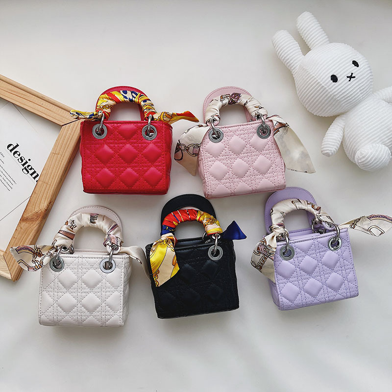 Childrens Bag Handbags Embroidered Line Mini Princess Bag Girl Princess accessories Crossbody Bag, Pink
Childrens Bag Handbags Embroidered Line Mini Princess Bag Girl Princess accessories Crossbody Bag, Pink