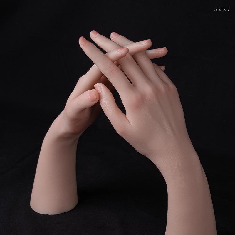 False Nails Silicone Mannequin Hand With Flexible Fingers For Ring Bracelet Watch Display Drawing Pography Props, Left hand
False Nails Silicone Mannequin Hand With Flexible Fingers For Ring Bracelet Watch Display Drawing Pography Props, Left hand