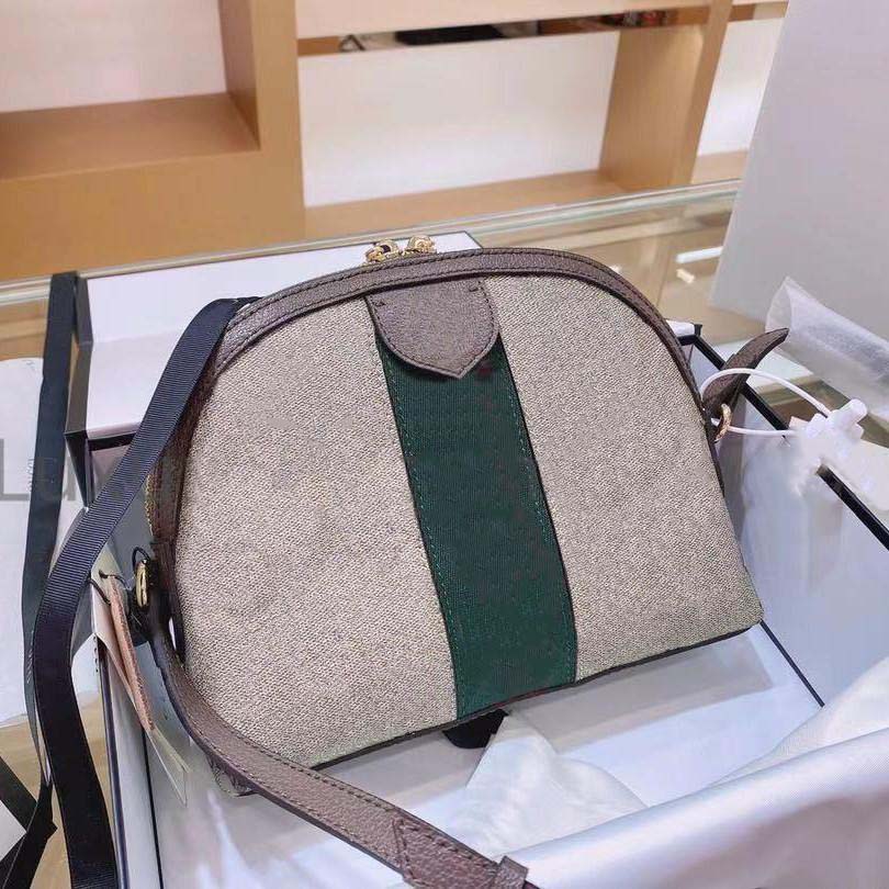 Fashion shell bag 8172 designer bag large letter women's one-shoulder messenger bag handbagsize: 23 * 18* 5.5 cm, Large g 8172
Fashion shell bag 8172 designer bag large letter women's one-shoulder messenger bag handbagsize: 23 * 18* 5.5 cm, Large g 8172