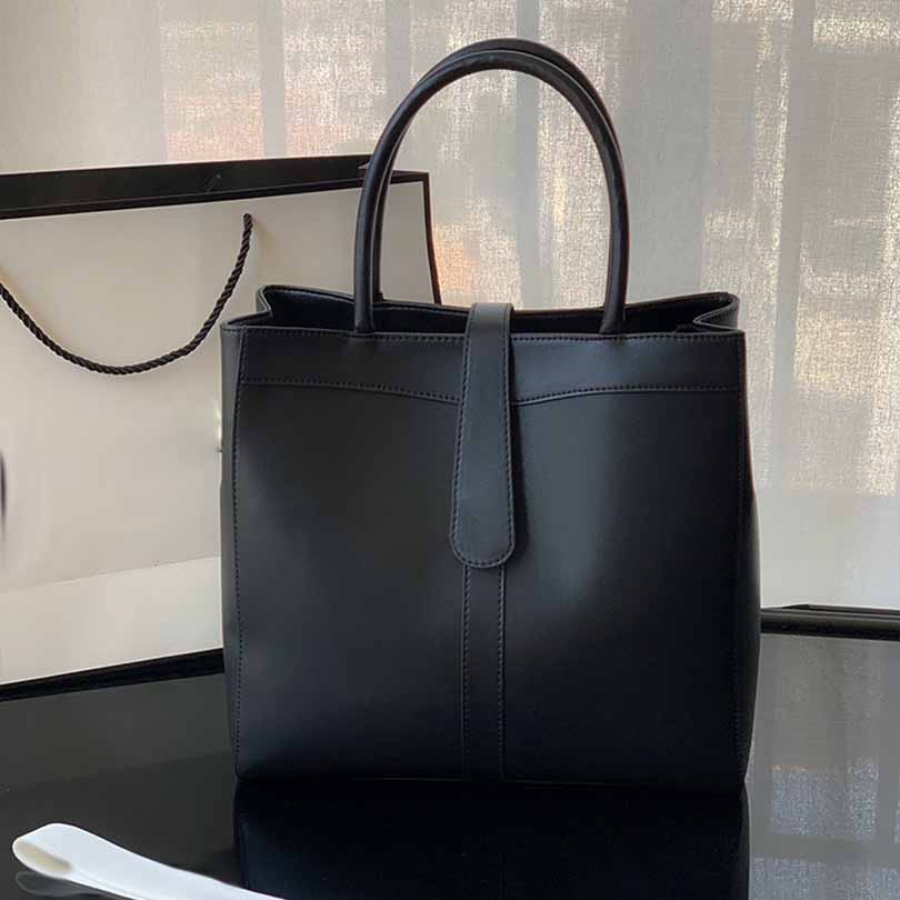 Womens Classic Solid Color Hand bag Multi-pocket Leather Strap Diagonal Shoulder Strap Handle Outdoor Practical Luxury Purse Pocket Bag Designer 30x26cm, Black
Womens Classic Solid Color Hand bag Multi-pocket Leather Strap Diagonal Shoulder Strap Handle Outdoor Practical Luxury Purse Pocket Bag Designer 30x26cm, Black