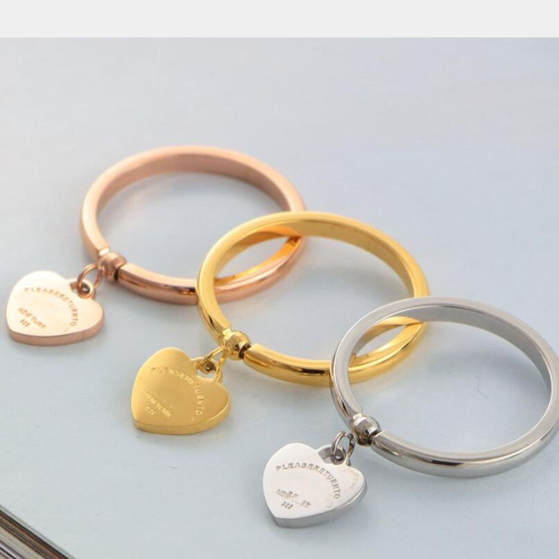 3color 18K Gold Plated Band Rings Fashion Titanium Steel Gold Silver Rose South American Style Gift Paty Anniversary Men Women Jewellery for Lovers
3color 18K Gold Plated Band Rings Fashion Titanium Steel Gold Silver Rose South American Style Gift Paty Anniversary Men Women Jewellery for Lovers