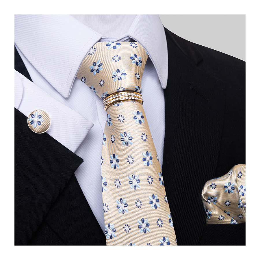 Bolo Ties Luxurious High Quality Gift Box Handkerchief Pocket Squares Cufflink Set Clip Necktie Clothing accessories Polka dot 230217 
Bolo Ties Luxurious High Quality Gift Box Handkerchief Pocket Squares Cufflink Set Clip Necktie Clothing accessories Polka dot 230217