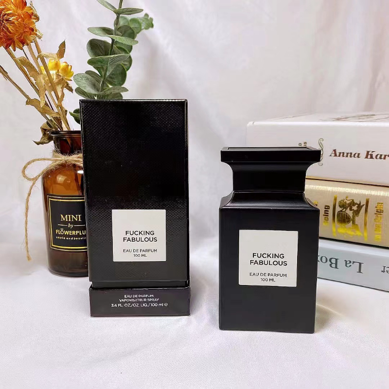 High grade men's and women's vanilla neutral perfume glass bottle spray leather deodorant EDP 50ml
High grade men's and women's vanilla neutral perfume glass bottle spray leather deodorant EDP 50ml