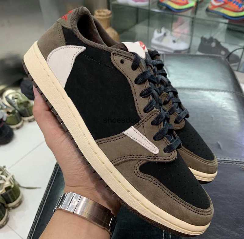 2023 Authentic Travis Scotts Shoes 1 Low OG SP Black Dark Mocha University Red Sail Men's Women Sports Sneakers With Original CQ4277-001, 14
2023 Authentic Travis Scotts Shoes 1 Low OG SP Black Dark Mocha University Red Sail Men's Women Sports Sneakers With Original CQ4277-001, 14