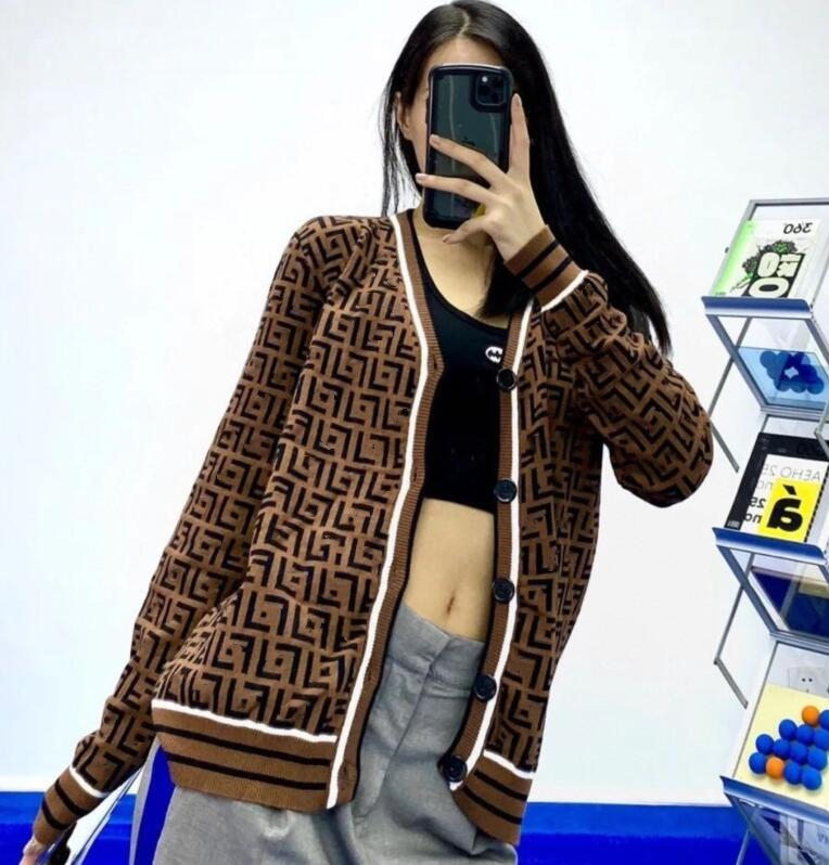 23GGSS women' Sweaters brand Casual fashion Womens knitting shirt T-shirt Designer Sweater tops, 4t
23GGSS women' Sweaters brand Casual fashion Womens knitting shirt T-shirt Designer Sweater tops, 4t