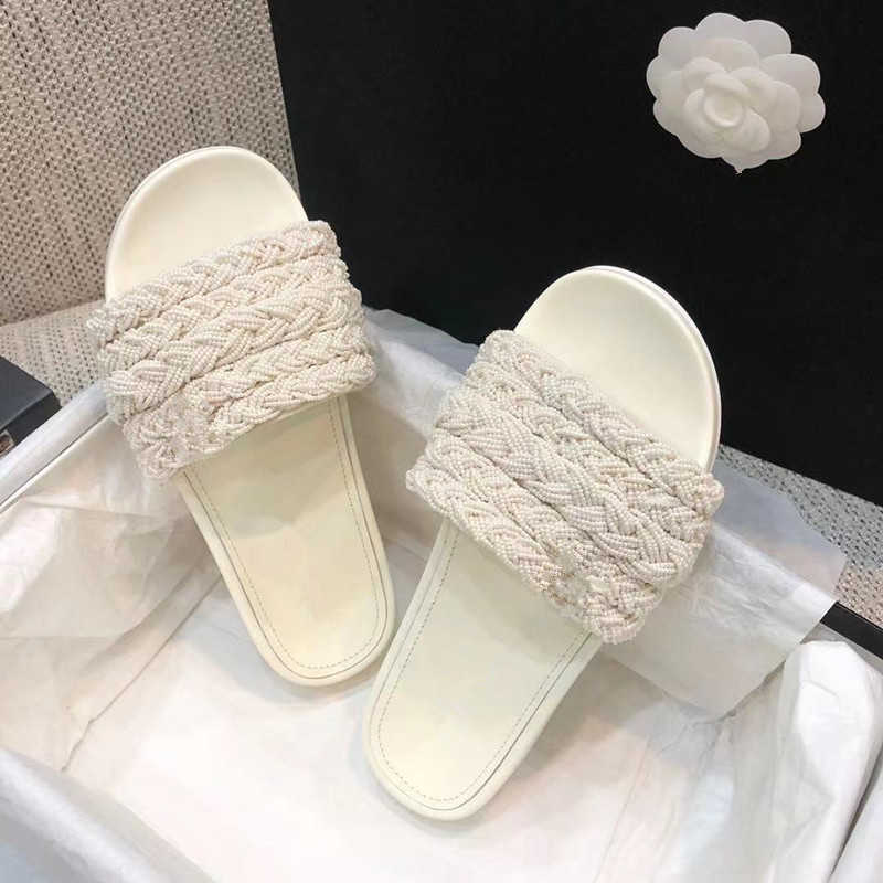 Luxurys Shoes Slipper slides For Women Fashion Classic pearls braided sandals Platform Gear Bottoms Beach lightweight slippers resorts C buckle shoes, Chzz213 black
Luxurys Shoes Slipper slides For Women Fashion Classic pearls braided sandals Platform Gear Bottoms Beach lightweight slippers resorts C buckle shoes, Chzz213 black