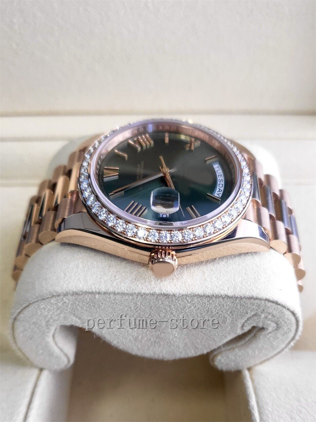 Luxury Wristwatch Automatic 2023 QC BRAND Rose Gold | Olive 'Anniversary' | 228345RBR | 2022 on the official website, Watch
Luxury Wristwatch Automatic 2023 QC BRAND Rose Gold | Olive 'Anniversary' | 228345RBR | 2022 on the official website, Watch
