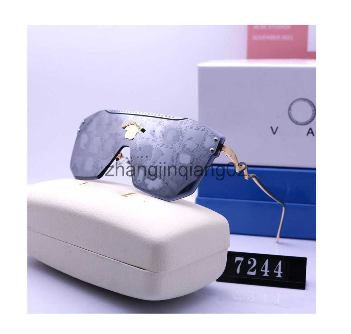 Designer Versage Sunglass For Men And Women Cycle Luxurious Casual Fashion Sunglasses New Trend Leisure Anti UV Sun Glasses
Designer Versage Sunglass For Men And Women Cycle Luxurious Casual Fashion Sunglasses New Trend Leisure Anti UV Sun Glasses