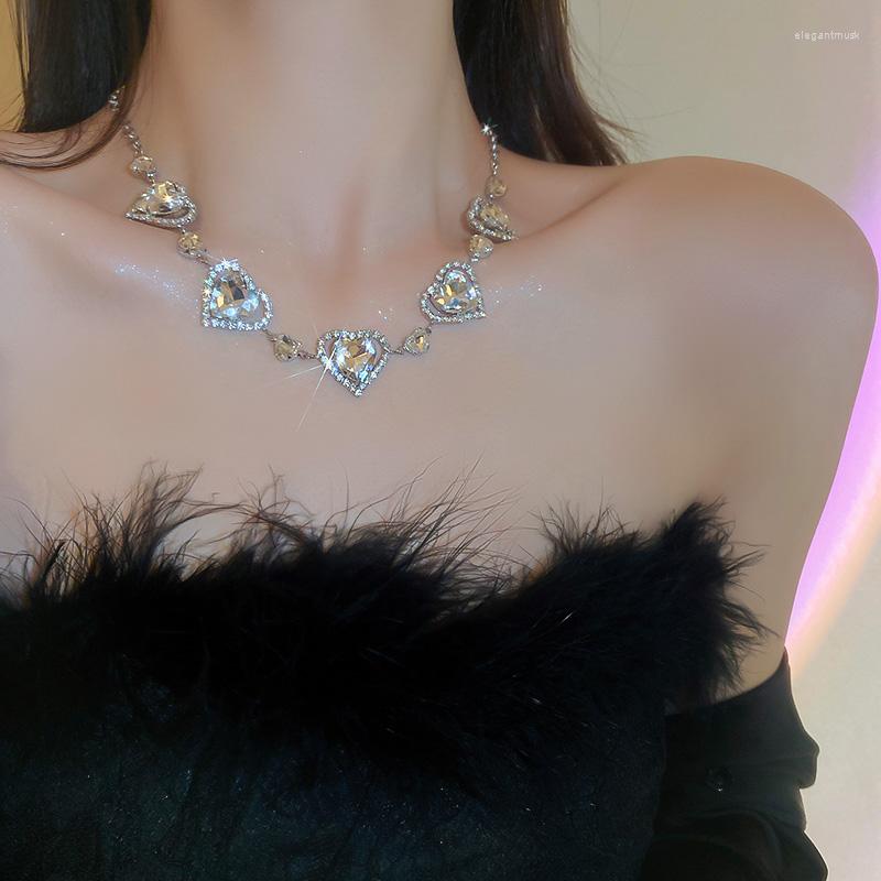 Pendant Necklaces Fashion Heart Rhinestone Splicing Necklace For Women Design Crystal Earrings 2023 Trend Girls Jewelry
Pendant Necklaces Fashion Heart Rhinestone Splicing Necklace For Women Design Crystal Earrings 2023 Trend Girls Jewelry
