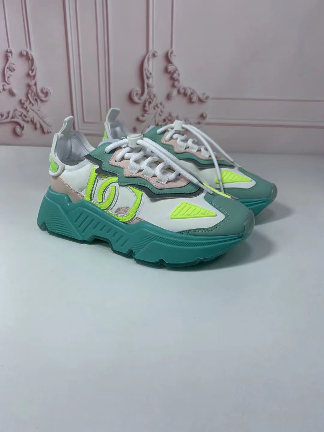 2023 designer sneakers shoes brand casual for adult men women new fashion luxury top s outside breathable leather dress sneaker drop rOd 35-45
2023 designer sneakers shoes brand casual for adult men women new fashion luxury top s outside breathable leather dress sneaker drop rOd 35-45