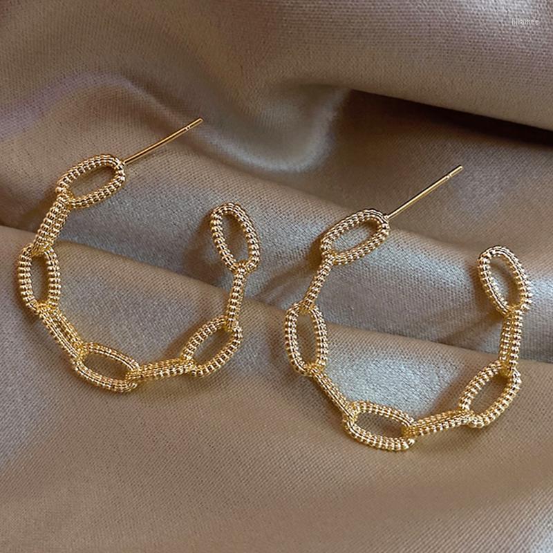 Hoop Earrings European And American Classic Metal Elements Fashion Korean Women Jewelry Elegant Christmas Gift Versatile Earring
Hoop Earrings European And American Classic Metal Elements Fashion Korean Women Jewelry Elegant Christmas Gift Versatile Earring