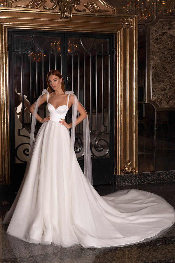 Elegant A-line Wedding Dresses Sweetheart Sheer Straps Sleeveless Backless Lace Up Chapel Gown Custom Made Plus Size Bridal Dress Vestidos De Novia