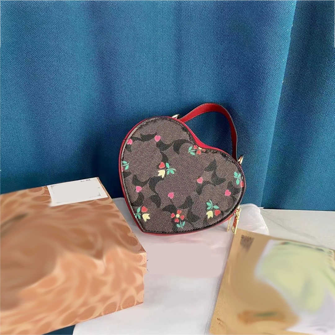 Love-shaped messenger bag women designer Bags Heart-Square Wallet For A Special Gift Women Brand Designer Clutch Strap Purses 230201, Brown
Love-shaped messenger bag women designer Bags Heart-Square Wallet For A Special Gift Women Brand Designer Clutch Strap Purses 230201, Brown