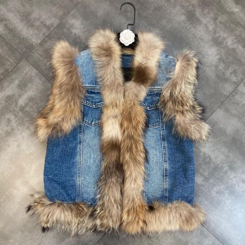 Women' Vests Winter 2023 Sleeveless Genuine Raccoon Fur Thick Cotton Coat Vest Women Short Denim Jacket GC984, Black
Women' Vests Winter 2023 Sleeveless Genuine Raccoon Fur Thick Cotton Coat Vest Women Short Denim Jacket GC984, Black