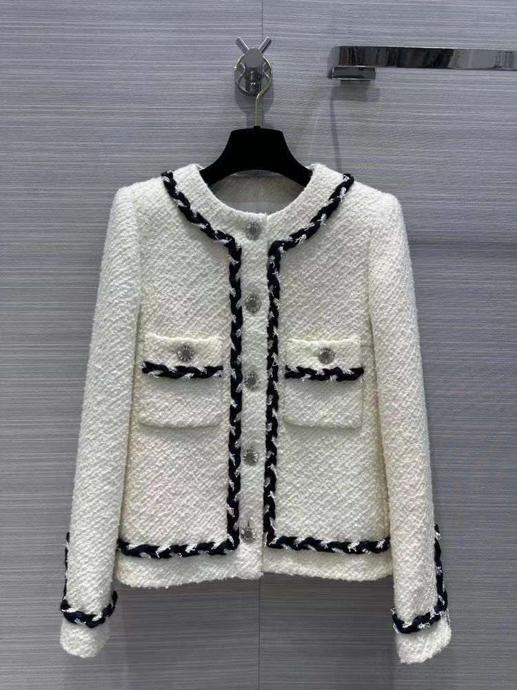 2023 Designer classics women's sweater knitwear Designer knitted woven floral solid color wool casual women, White
2023 Designer classics women's sweater knitwear Designer knitted woven floral solid color wool casual women, White