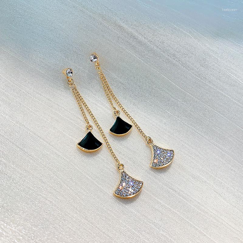 Chains Contracted Fan Small Skirt Shape Shell Eardrops Long Tassels Accessories For Female
Chains Contracted Fan Small Skirt Shape Shell Eardrops Long Tassels Accessories For Female