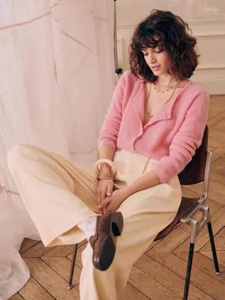 Women's Knits 2023 Early Spring Wool Blended Knitted Cardigan Front Buttoned Sweater Long-sleeved Women, Pink
Women's Knits 2023 Early Spring Wool Blended Knitted Cardigan Front Buttoned Sweater Long-sleeved Women, Pink