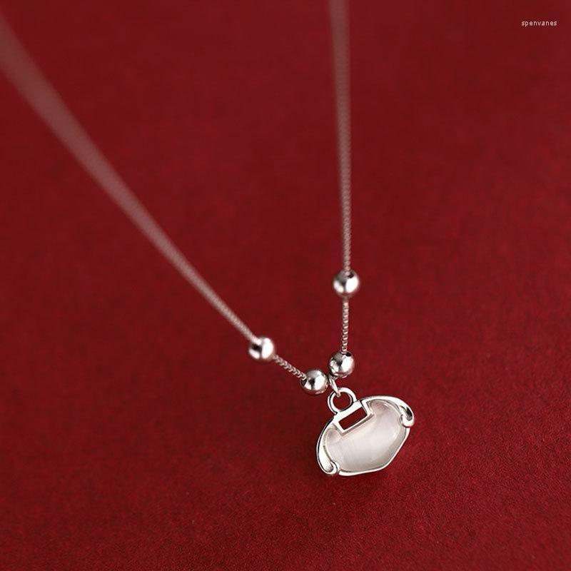 Choker Chokers Sterling Silver Necklace Women's Lotus Lock White Jade Pendant Chain Simple Temperament Ethnic Minority Design SenseChokers
Choker Chokers Sterling Silver Necklace Women's Lotus Lock White Jade Pendant Chain Simple Temperament Ethnic Minority Design SenseChokers