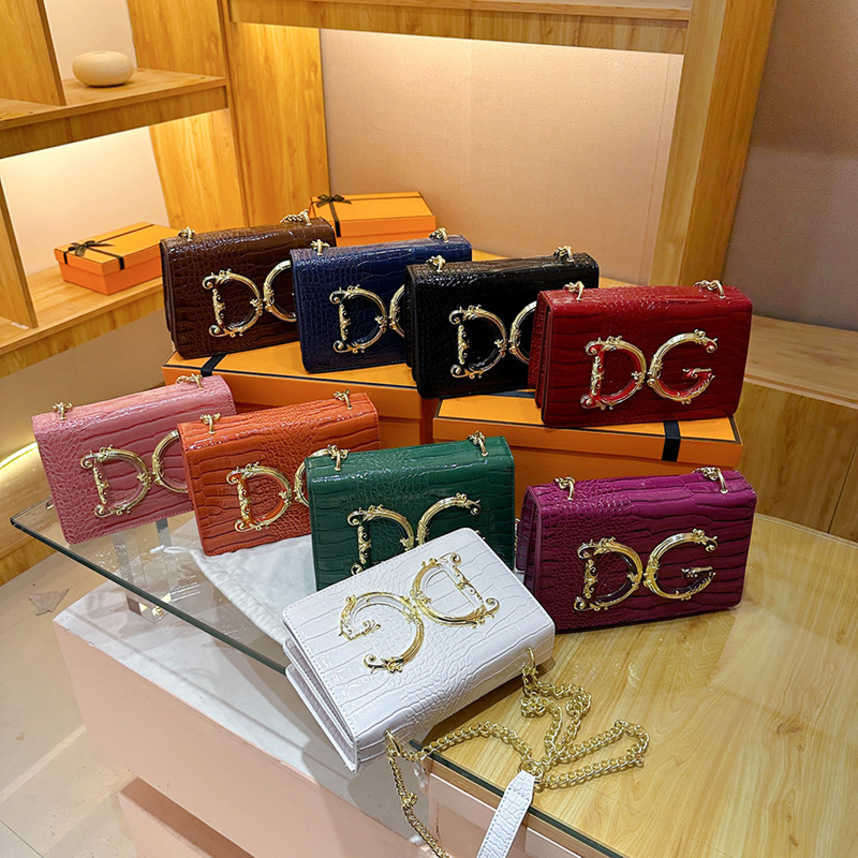Fashion Design Women Shoulder Bags trend leather crocodile cross single shoulder buckle bag Ladies Bag 56%off Discount Female Handbags Purse, White8
Fashion Design Women Shoulder Bags trend leather crocodile cross single shoulder buckle bag Ladies Bag 56%off Discount Female Handbags Purse, White8