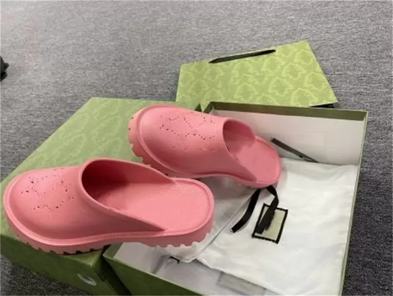 Perforated Designer Sandals Luxury Platform Slide Hollow Pattern Slippers Transparent Materials Sandal Rubber Flats Slipper Flip Flops, Red
Perforated Designer Sandals Luxury Platform Slide Hollow Pattern Slippers Transparent Materials Sandal Rubber Flats Slipper Flip Flops, Red