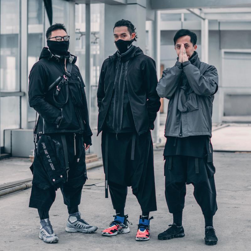 Men' Jackets Nosucism 18 Restock Three Zipper Functional Softshell Scout Jacket Hidden Molle Techwear Ninjawear Techninja, Picture shown
Men' Jackets Nosucism 18 Restock Three Zipper Functional Softshell Scout Jacket Hidden Molle Techwear Ninjawear Techninja, Picture shown