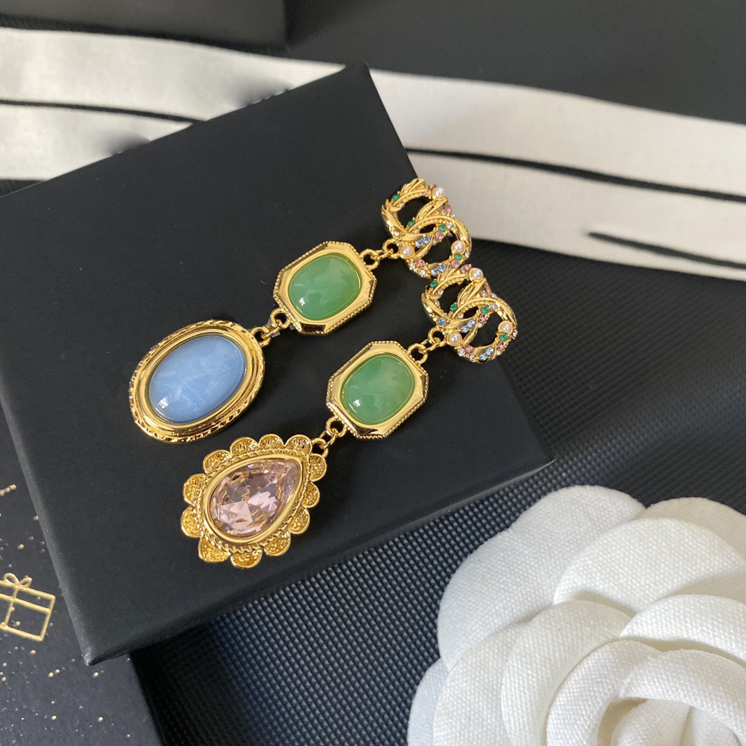 2023 Designer Earrings Dangle Jewelry Chandelier Earrings wedding gift party pairing with box
2023 Designer Earrings Dangle Jewelry Chandelier Earrings wedding gift party pairing with box