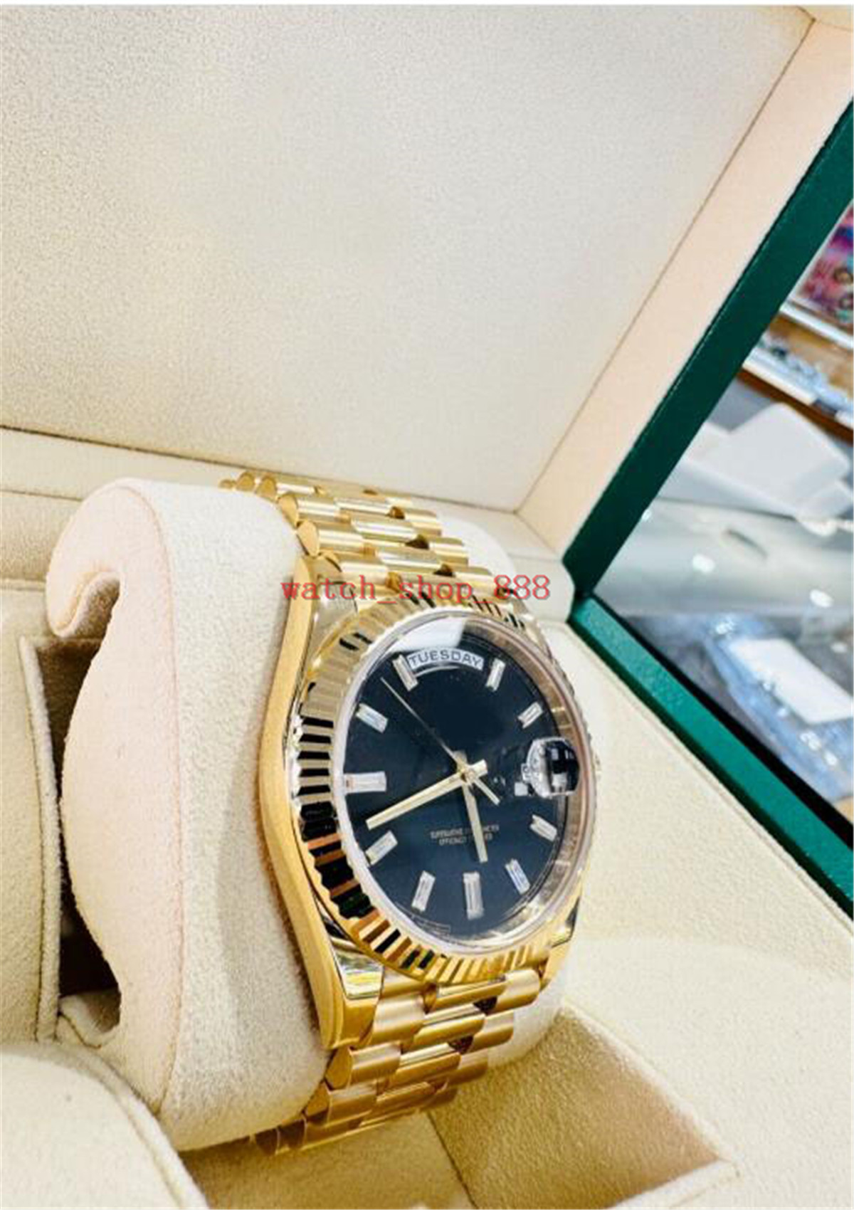 Luxury Wristwatch President Day-Date 228238 18K Yellow Gold Black Baguettes Dial Men's Automatic Watch
Luxury Wristwatch President Day-Date 228238 18K Yellow Gold Black Baguettes Dial Men's Automatic Watch