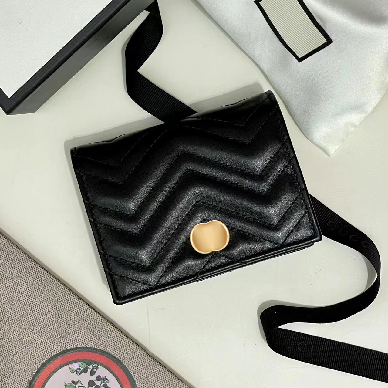 Double G card holder wallet Genuine leather id card case Coin purse Luxury cardholder designer Card holders fashion With box Womens passport holder pocket organizer, G grey+pink
Double G card holder wallet Genuine leather id card case Coin purse Luxury cardholder designer Card holders fashion With box Womens passport holder pocket organizer, G grey+pink