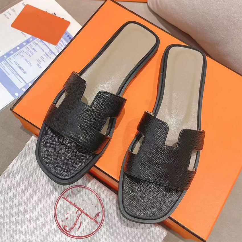 2023 Paris Embroidered Dazzle Designer Slippers Womens Sandals Summer Beach Stripes Casual Flat Slippers Sliders women ladies flip flops Embroidery letters