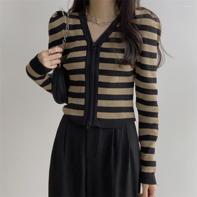 Women's Knits PLAMTEE French Women Zipper Coats High Waist Slim Office Lady 2023 Streetwear Stripes Knitted Cardigans Autumn Sweaters, Khaki
Women's Knits PLAMTEE French Women Zipper Coats High Waist Slim Office Lady 2023 Streetwear Stripes Knitted Cardigans Autumn Sweaters, Khaki