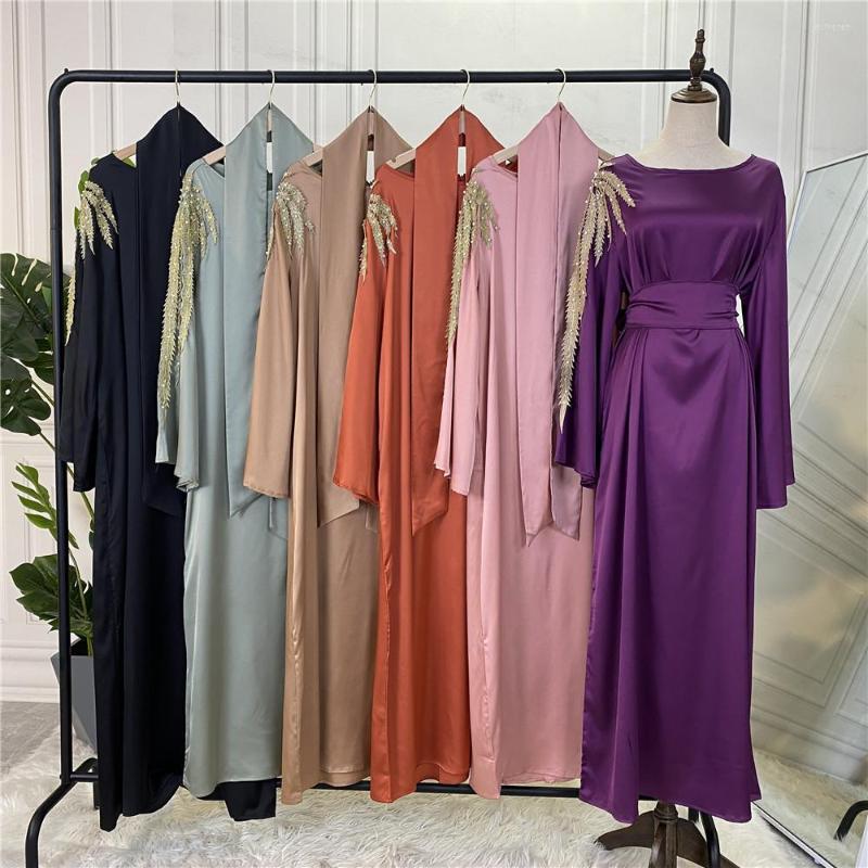 Ethnic Clothing Women's Long Dress Satin Muslim Arabic Abaya Islamic Kaftan Maxi Robe Middle East Jilbab Ramadan Beads Evening Fashion
Ethnic Clothing Women's Long Dress Satin Muslim Arabic Abaya Islamic Kaftan Maxi Robe Middle East Jilbab Ramadan Beads Evening Fashion