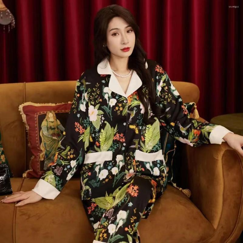 Women's Sleepwear Floral Satin Sleep&Lounge Long Sleeve Pants Homewear Suit Women's Pajamas Set 2 Pcs Thick Velvet Inside, Multi
Women's Sleepwear Floral Satin Sleep&Lounge Long Sleeve Pants Homewear Suit Women's Pajamas Set 2 Pcs Thick Velvet Inside, Multi